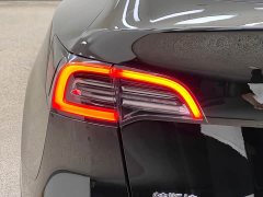 Tesla Model Y Long Range All-Wheel Drive 3D7 - ფოტო 9