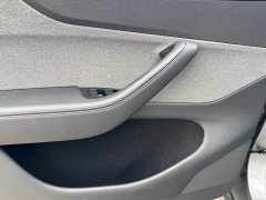 Tesla Model Y Long Range All-Wheel Drive - ფოტო 11