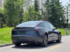 Tesla Model Y Long Range All-Wheel Drive - ფოტო 16
