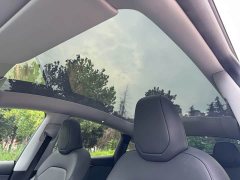 Tesla Model Y Long Range All-Wheel Drive - ფოტო 9