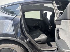 Tesla Model Y Rear-Wheel Drive - ფოტო 11