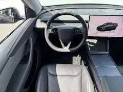Tesla Model Y Rear-Wheel Drive - ფოტო 15