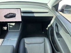 Tesla Model Y Rear-Wheel Drive - ფოტო 17