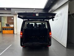 Mercedes-Benz Vito 2.0T Business Edition 7-Seater - ფოტო 7