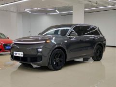 Li Auto L8 Pro - ფოტო 1