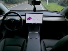 Tesla Model Y Standard Range RWD - photo 11