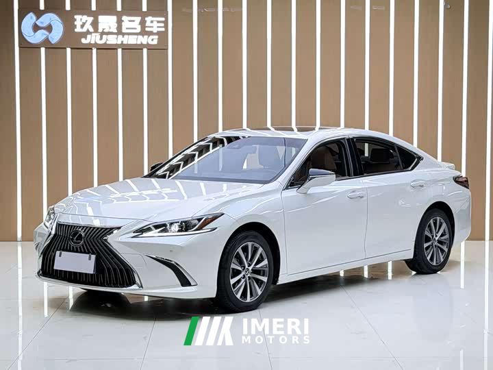 Lexus ES 200 Excellence Edition