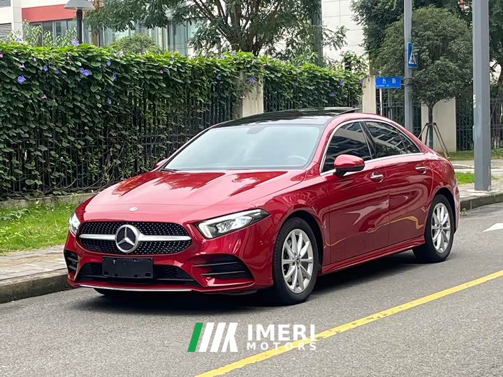 Mercedes-Benz A-Class Facelift A 200 L Sport Sedan Fashion Edition