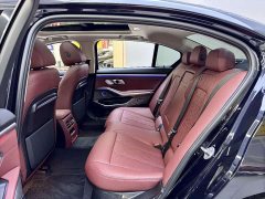 BMW 3 Series 325i M Sport Package - ფოტო 13