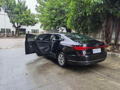Volkswagen Passat 2023 280TSI Business Edition - ფოტო 13