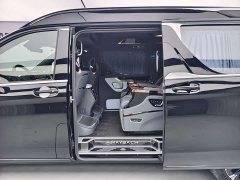 Mercedes-Benz V-Class V 300 L Long Wheelbase Luxury Edition - ფოტო 11