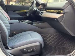 BMW 5 Series 530Li Luxury Edition Premium Package - ფოტო 18