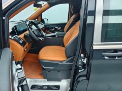 Mercedes-Benz Vito 2024 2.0T Business Edition 7-Seater - ფოტო 7