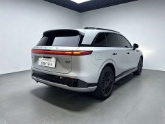 XPeng G9 725 Max - ფოტო 4