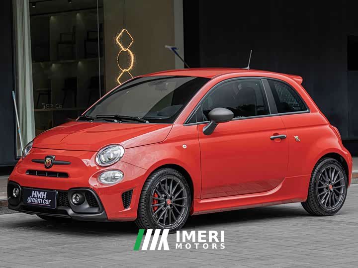 Nio Abarth 695 1.4L Automatic