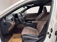 Lexus ES 200 Premium Edition - ფოტო 8