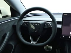 Tesla Model 3 High Performance All-Wheel Drive - ფოტო 17