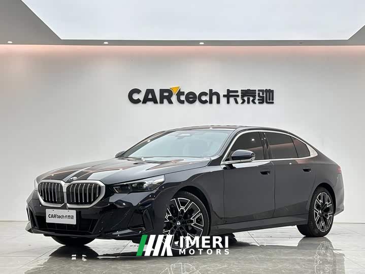 BMW 5 Series 530Li Luxury M Sport Package - ავტომობილი ჩინეთიდან