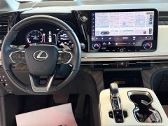 Lexus LM 2023 500h Six-Seat Premium Edition - ფოტო 10