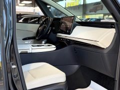 Lexus LM 2023 500h Six-Seat Premium Edition - ფოტო 11