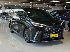 Lexus LM 2023 500h Six-Seat Premium Edition - ფოტო 3
