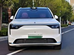 AITO M8 Pure Electric Max Six-Seat Long Range Edition (192-Channel LiDAR) - ფოტო 3