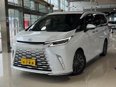 Lexus LM 2023 500h Six-Seat Premium Edition - ფოტო 1