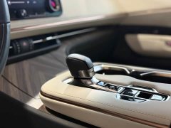 Lexus LM 2023 500h Six-Seat Premium Edition - ფოტო 7