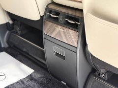 Lexus LM 2023 500h Six-Seat Premium Edition - ფოტო 17