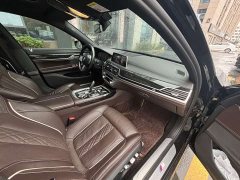 BMW 7 Series 2021 730Li M Sport Package - ფოტო 14