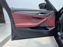 BMW 5 Series New Energy 2022 535Le M Sport Package - ფოტო 3