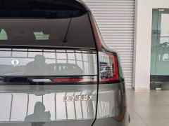 Volvo XC70 Plug-in Hybrid AWD Extended Range Plus - ფოტო 16