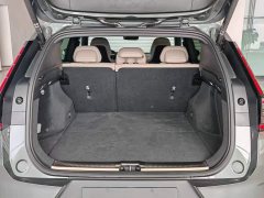 Volvo XC70 Plug-in Hybrid AWD Extended Range Plus - ფოტო 18