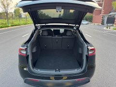 Tesla Model Y Standard Range RWD - ფოტო 19