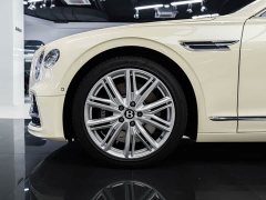 Bentley Flying Plug-In Hybrid Flying Spur Plug-in Hybrid 2.9T V6 - ფოტო 16