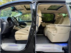 Toyota Alphard Hybrid 2.5L Premium Edition - ფოტო 12