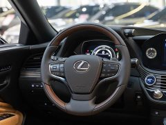 Lexus LS 500h Premier - ფოტო 14