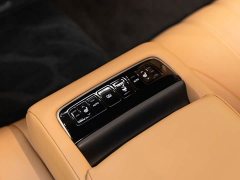 Lexus LS 500h Premier - ფოტო 18
