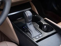 Lexus ES 300h Premium Edition - ფოტო 15