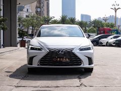 Lexus ES 300h Premium Edition - ფოტო 2