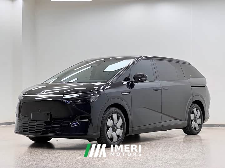 XPeng X9 640 AWD High Performance Max - ავტომობილი ჩინეთიდან