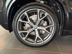 BMW X5 Facelift xDrive 30Li M Sport Exclusive Night Edition Package - ფოტო 18