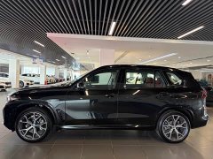 BMW X5 Facelift xDrive 30Li M Sport Exclusive Night Edition Package - ფოტო 3
