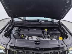 Jeep Grand Commander 2.0T FWD Leading Edition - photo 8