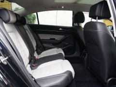 Volkswagen Magotan 2 Million Units Commemorative Edition 330TSI DSG Leading Version - ფოტო 6