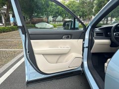 Li Auto ONE Extended Range 6-Seater - ფოტო 12