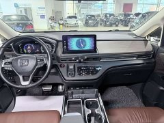 Honda Odyssey 2.0L e:HEV Sharp Prestige Edition - ფოტო 12