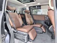 Honda Odyssey 2.0L e:HEV Sharp Prestige Edition - ფოტო 16