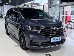 Honda Odyssey 2.0L e:HEV Sharp Prestige Edition - ფოტო 3