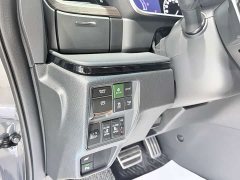 Honda Odyssey 2.0L e:HEV Sharp Prestige Edition - ფოტო 8
